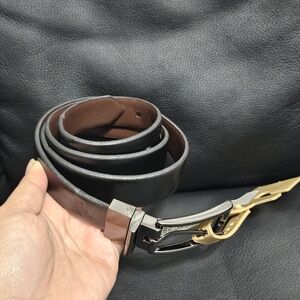 Dockers Reversible Synthetic leather belt Men's size 30-32 L